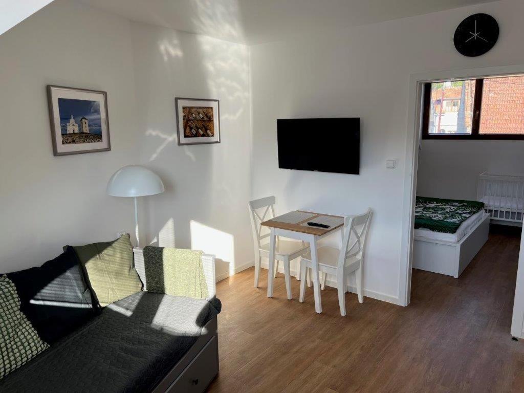 Pension Mikulov Bagian luar foto